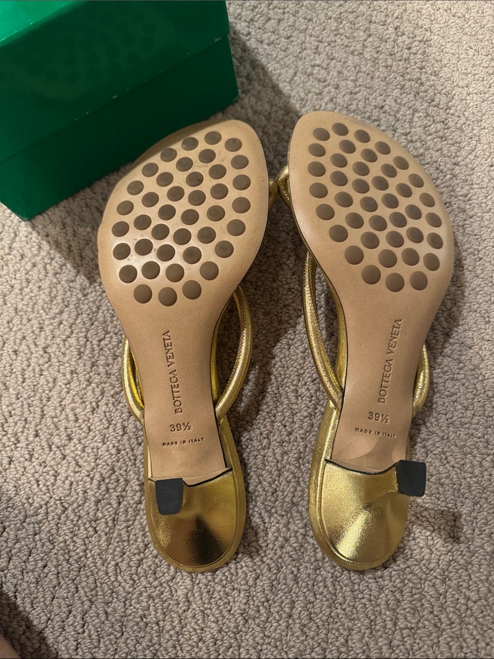 Bottega Veneta Metallic Gold Knot Leather Slide Sandals - Picture 6 of 9